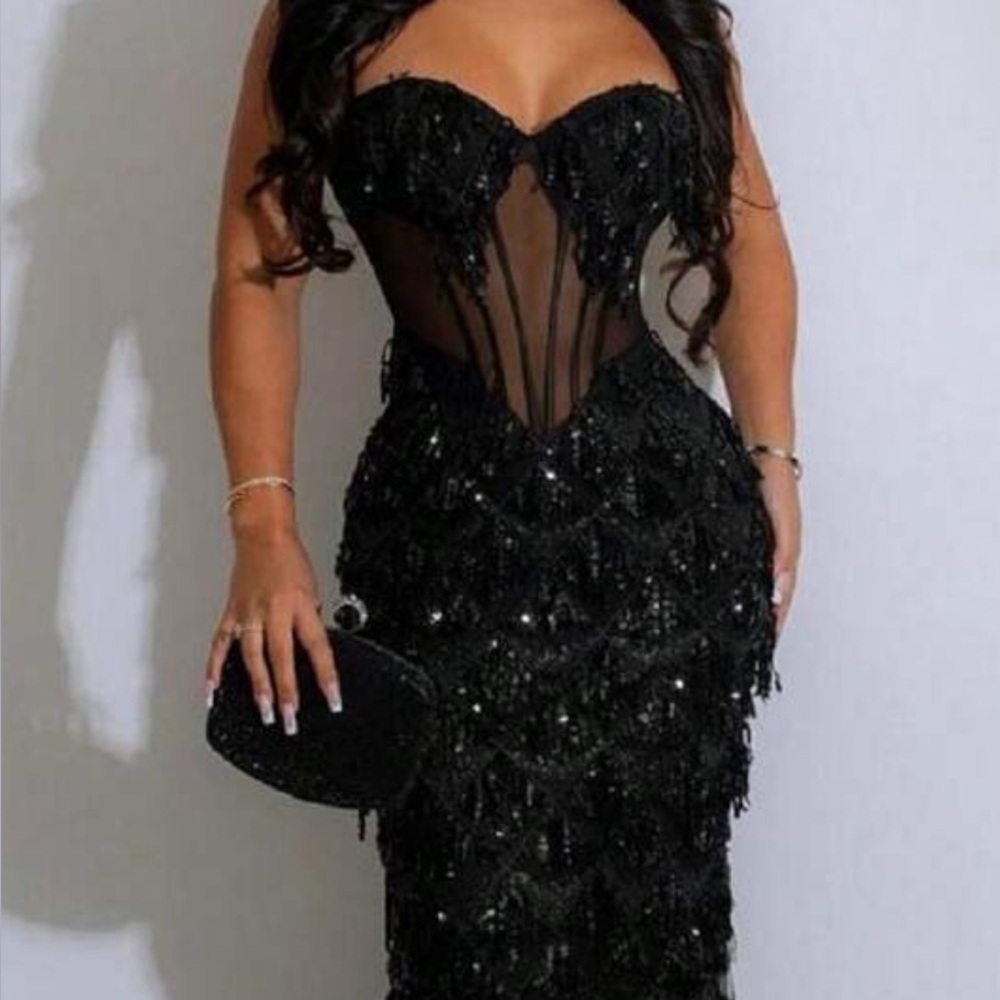 SHEIN Black Sequin Prom Dress
